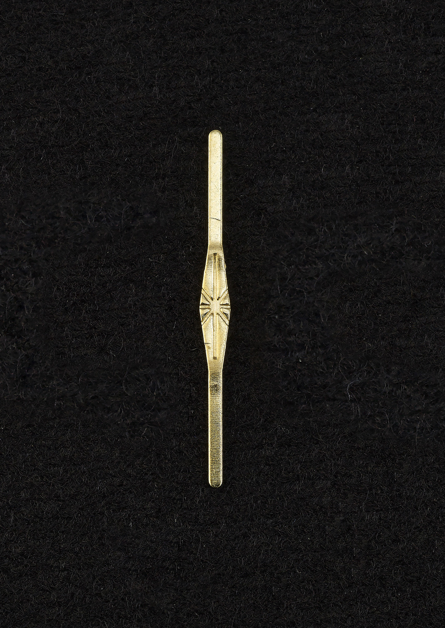 C90047  Single Star Straight Link 10X10 Gold